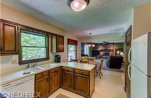 5th image of 7958 Oakridge Dr