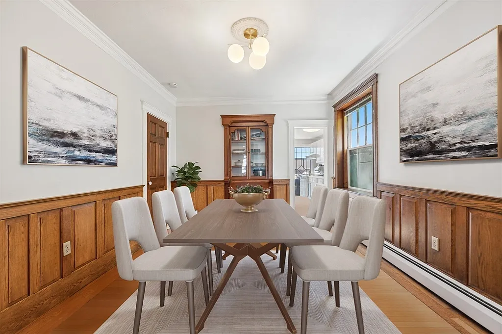 2 bed, 1.0 bath, 983 sqft, $4,100 — Photo 2