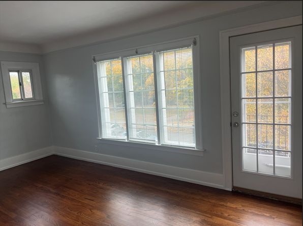 827 Saint Louis St #2