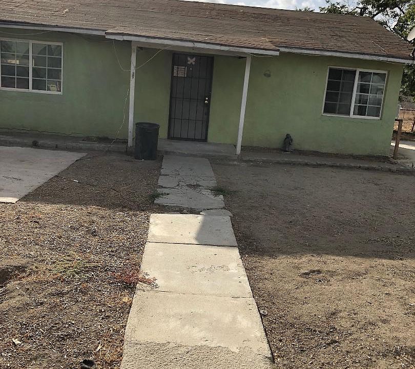 1st image of 202 Brown St