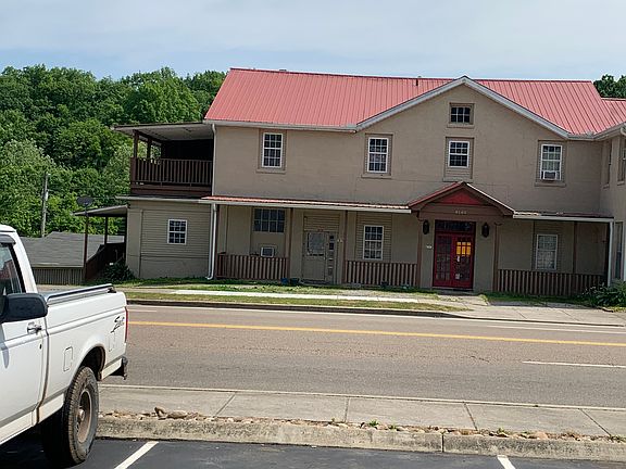 2nd image of 8160 Rutledge Pike #5