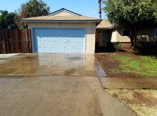 4045 N Briarwood Ave, Fresno, CA 93705