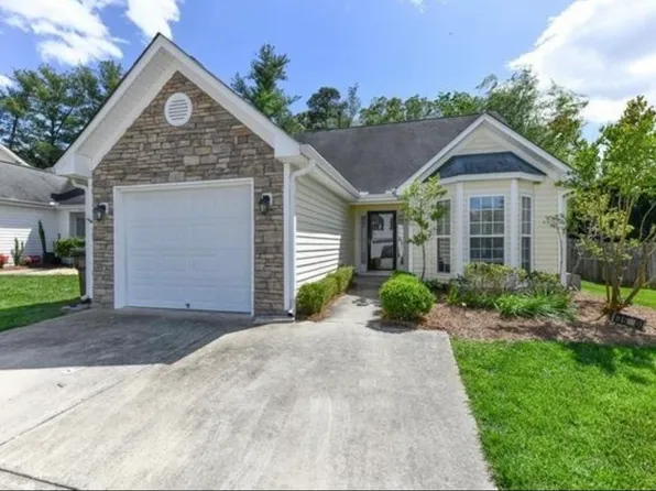 3630 Sunset Hollow Dr, High Point, NC 27265