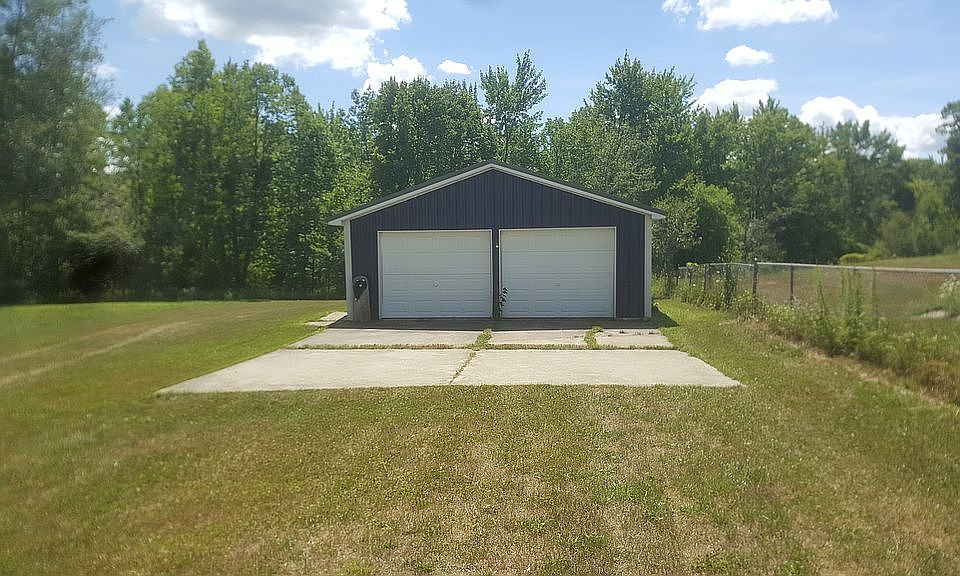 2nd image of 5823 Big Lake Canal Rd