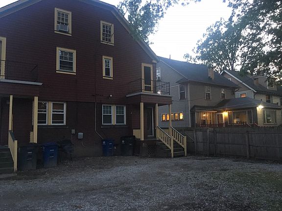 4th image of 13890 Clifton Blvd