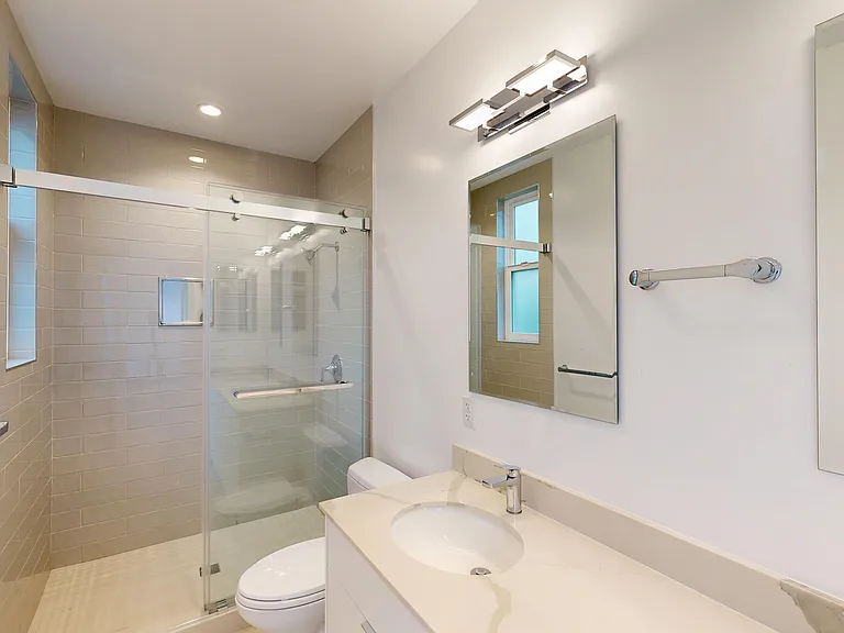 1340 Taylor Street — Photo 10