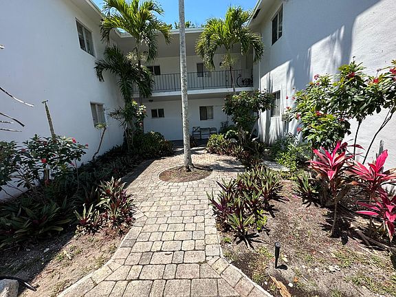 3rd image of 1801 SW 11th Ct