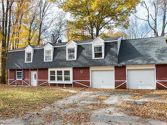 2nd image of 13 N Barry Dr