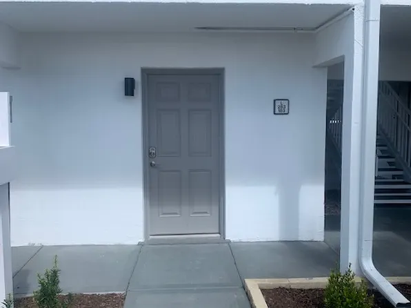902 Gibbs Rd APT 183, Venice, FL 34285
