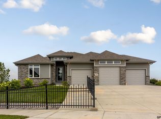 12602 Glenn St, Omaha, NE 68138