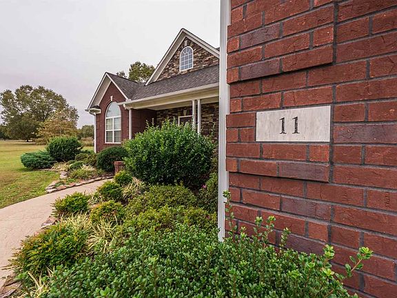 3rd image of 11 Creekside Dr