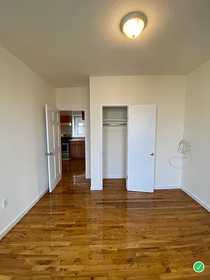 Rented by Houses of New York Realty LLC | media 21