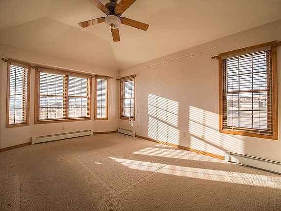 4th image of 3208 Reynolds St