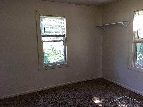 5th image of 405 Frank St