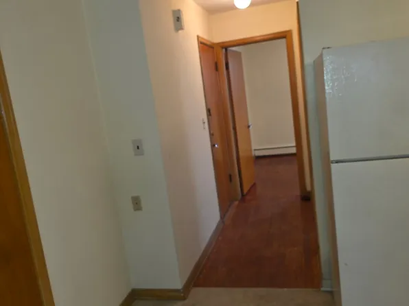 323 W Hayes St APT 2, Davenport, IA 52803