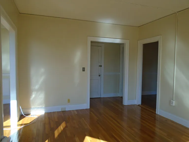 Craigie Cir — Photo 26