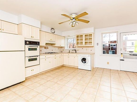 2nd image of 246 Huntington Ave