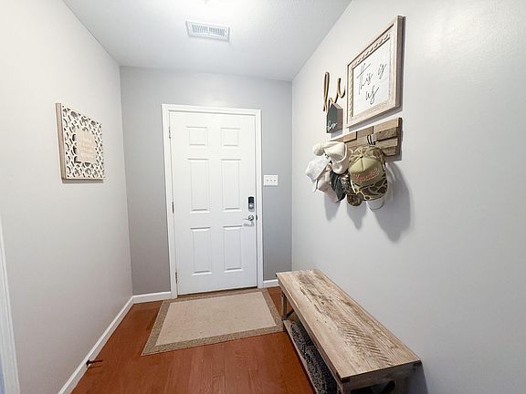 4th image of 5035 White Petal Way