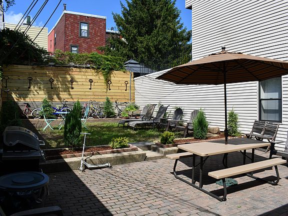 3rd image of 267 Eckford St #1