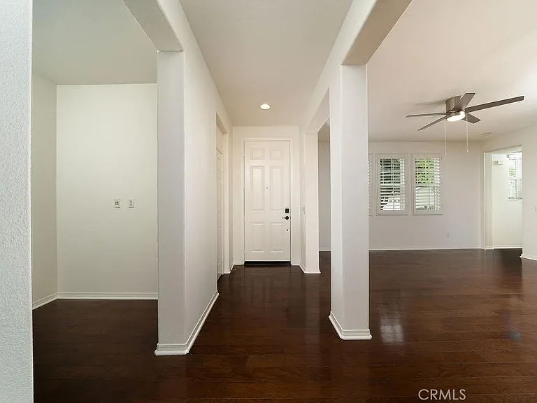 22532 Venice St — Photo 8