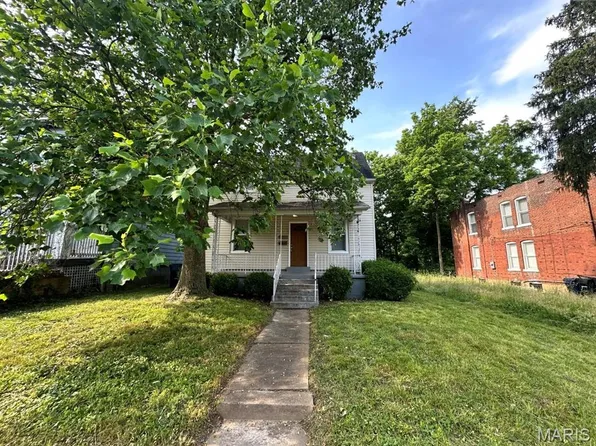 6624 Bartmer Ave, Saint Louis, MO 63130