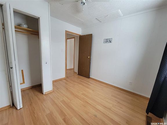 4th image of 1262 109th St