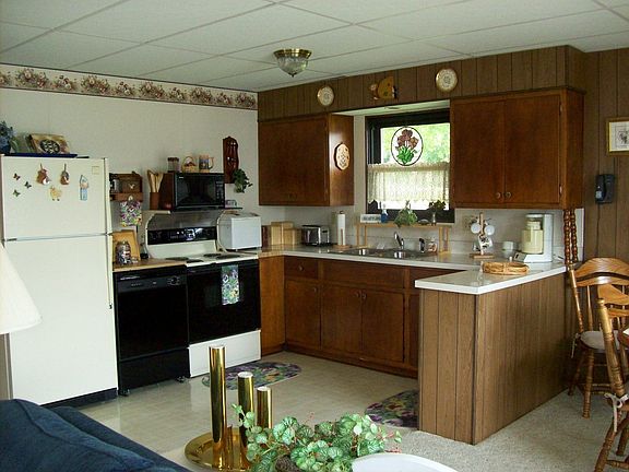 4th image of 157 Southview Dr