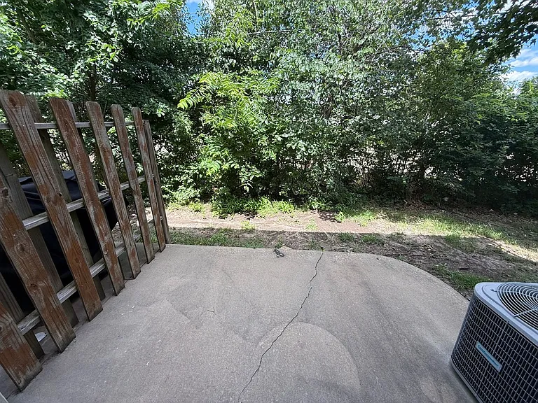 2500 Candlecrest Cir — Photo 16