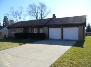 2163 Deering Ave, West Bloomfield, MI 48323