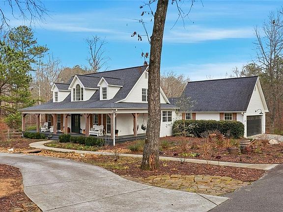 3rd image of 3955 Hiram Lithia Springs Rd