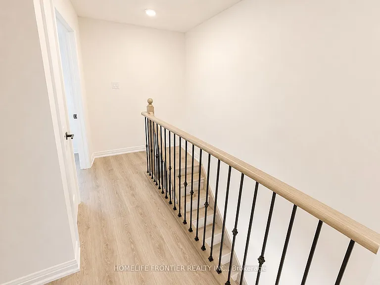 46 Ambereen Pl — Photo 7