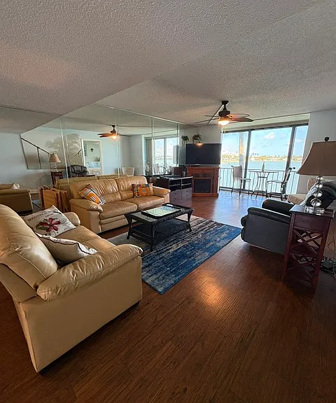 7920 Sun Island Dr S #205 — Photo 7
