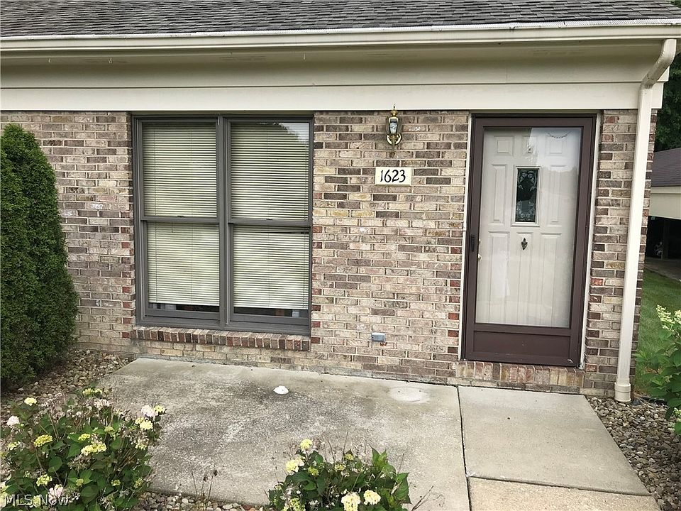 2nd image of 1623 W Hampton Dr