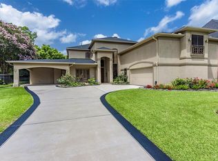 4504 Masters Dr, League City, TX 77573