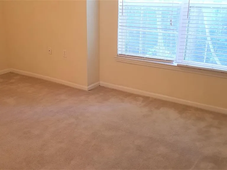 4950 NW 44th Ln #103 — Photo 17