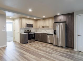 204 NW 9th St #2, Corvallis, OR 97330