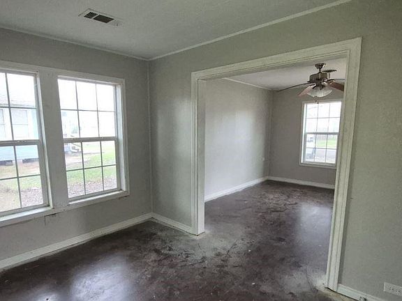 5th image of 1708 Mulcahy St