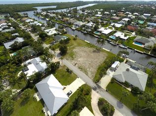 8414 SE Banyan Tree St, Hobe Sound, FL 33455
