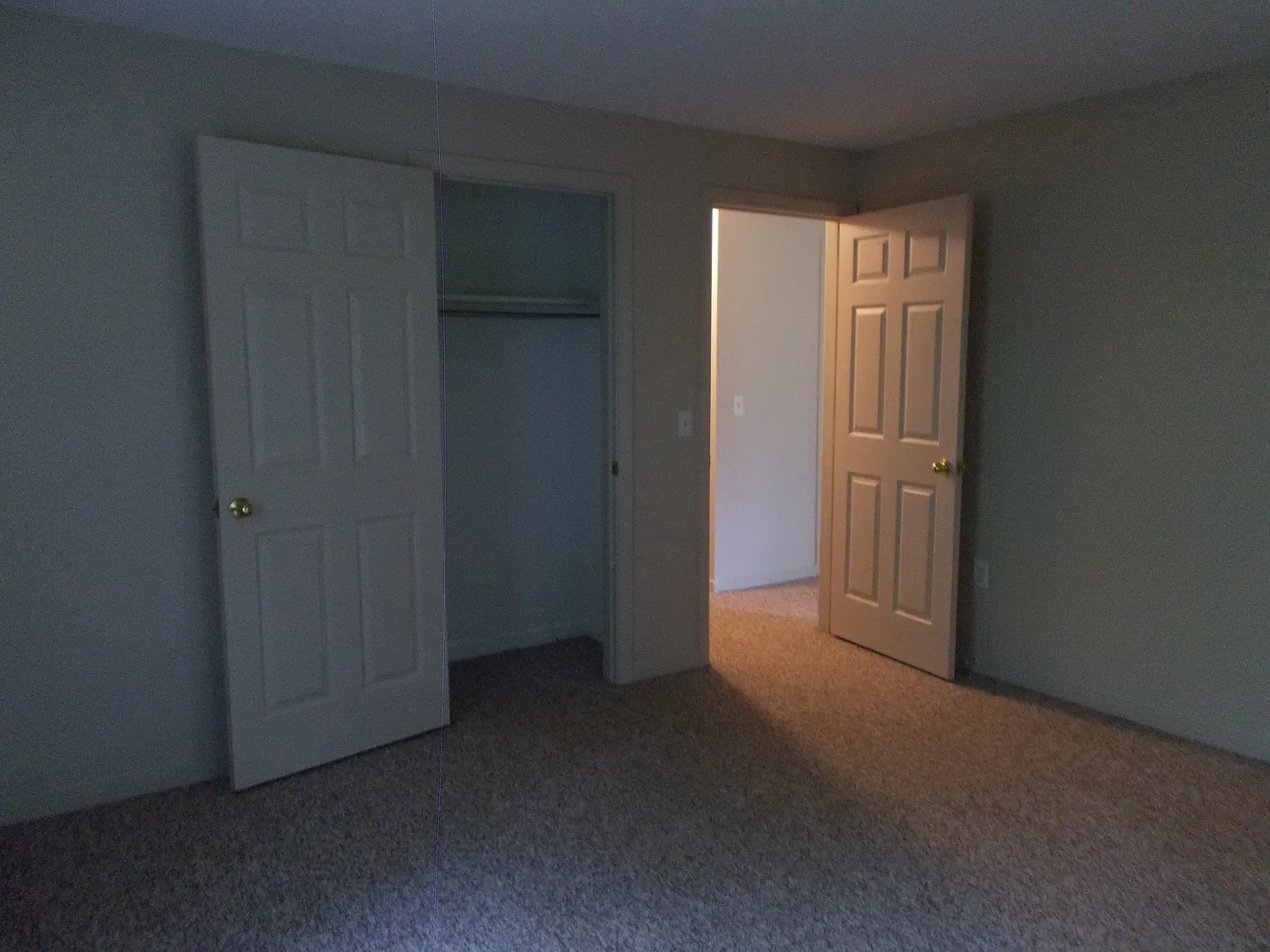 2 bed, 812 sqft, $1,900 — Photo 4