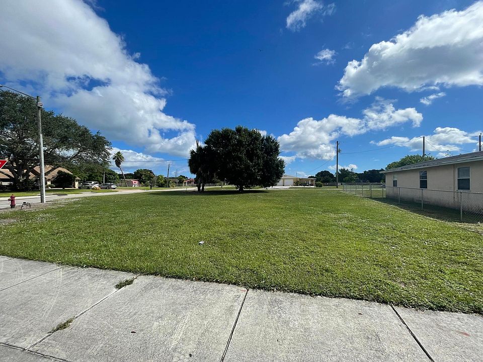 2nd image of Tbd Ave Q