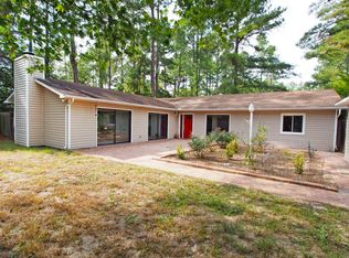 225 Saint Andrews Dr, Pinehurst, NC 28374