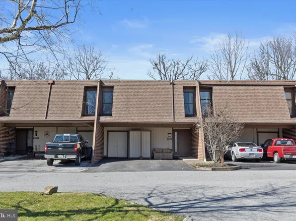 605 Cedar Ridge Ln, Mechanicsburg, PA 17055