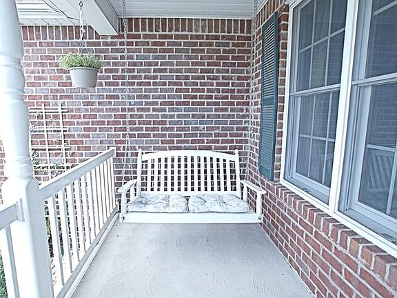 3rd image of 216 Plantation Dr