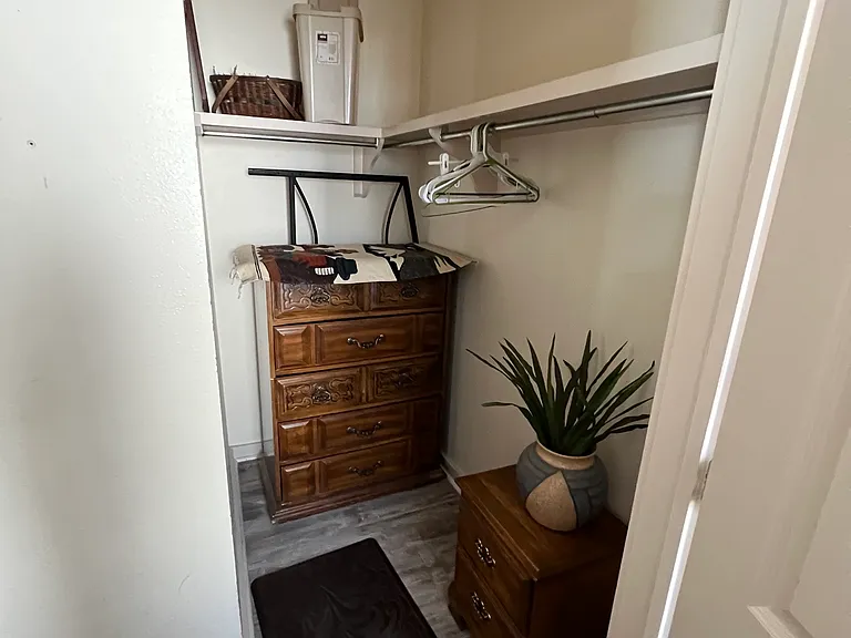 125 W 10th St #208 — Photo 6
