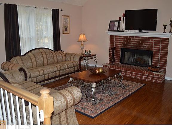 2nd image of 4237 Wellington Hills Ln