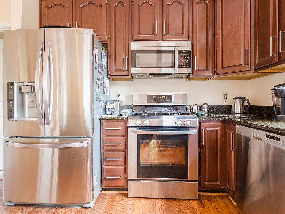 1st image of 20546 Norwich Pl
