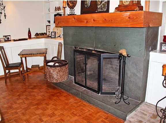 foyer with slate floors