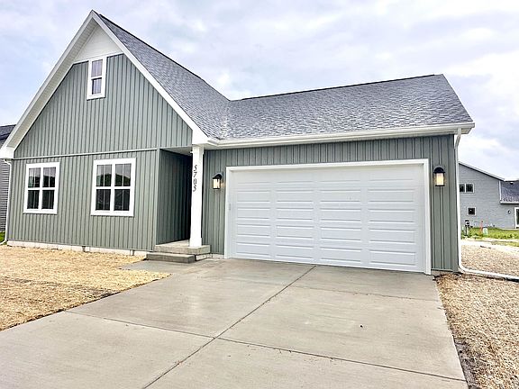2nd image of 10427 N Stone Barn