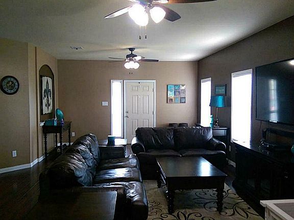 3rd image of 20907 Clay Landing Ln