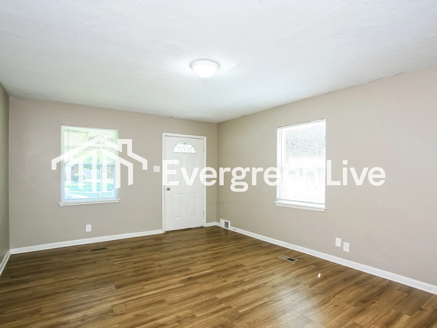 2 bed, 1.0 bath, 850 sqft, $1,045 — Photo 4